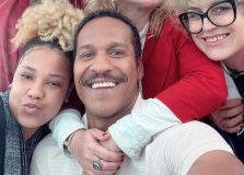 “Fazer esse filme foi uma delícia”, diz Amaurih Oliveira sobre novo projeto