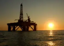 Justiça barra imposto sobre petróleo e mantém decisão provisória