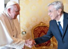 Caetano Veloso tem encontro com o Papa Francisco em Roma