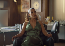 Ana Mametto é indicada como atriz revelação por atuação em série da Netflix