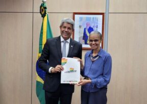 Jerônimo Rodrigues tem encontro com Marina Silva para falar sobre a COP 28