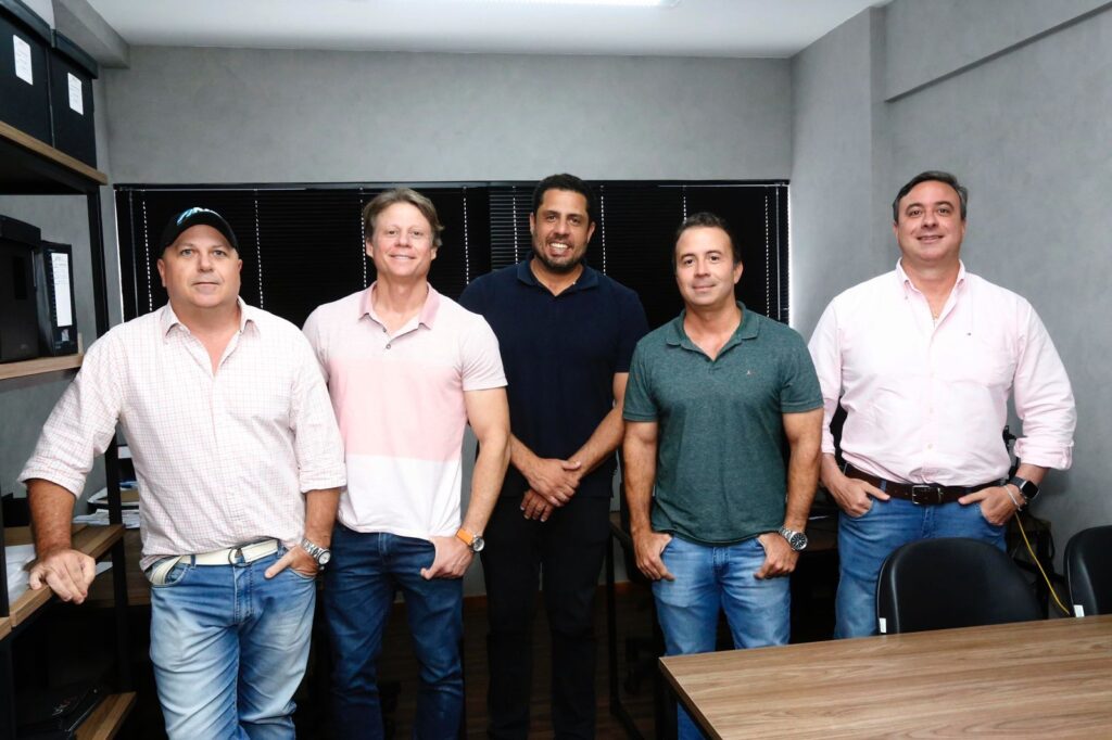 Pedro Neves Azi, Eduardo Azi, Marcos Accioly,  Luiz Eduardo Nunes e Rafael Papaleo
