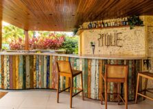 Bar em Salvador traz homenagem a Vinicius de Moraes