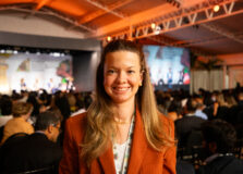 Ana Paula Suarez é a aniversariante deste sábado (27)