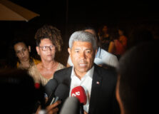 “Estamos em oração”, diz Jerônimo sobre acidente fatal com ônibus na Bahia