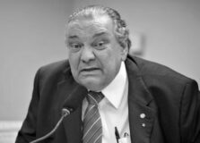 Zezéu Ribeiro é homenageado em Comissão de Desenvolvimento Urbano na Câmara dos Deputados