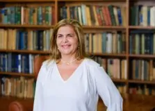 Artigo – Entre compreender e agir