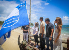 Fotos: Hasteamento da Bandeira Azul na Ilha dos Frades reuniu representantes do setor náutico