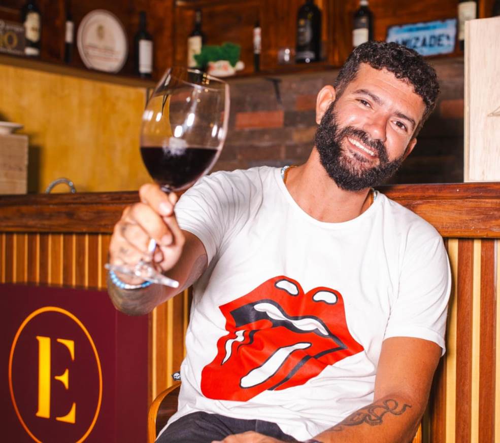 Elton Magalhães