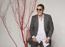 Zeca Pagodinho traz turnê celebrativa de 40 anos de carreira à Bahia