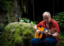 Após primeira data esgotada, Cézar Mendes fará show extra em Salvador