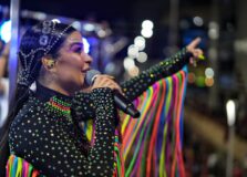 Babado Novo leva um Mundo Colorido ao circuito Barra-Ondina