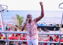 Diversidade de sons! Tatau e Solange Almeida se apresentam no Carnaval da Barra