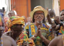 Líder do Olodum recebe homenagem no Camarote Casa de Gana