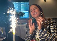 Ana Lúcia Evangelista comemorou aniversário nos EUA com a família