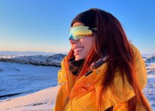 Em período de aniversário, Anitta realiza sonho e viaja sozinha pela Europa