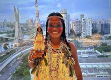Influenciadora será a primeira Barbie indígena do Brasil