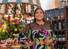 Márcia Perri celebrou aniversário em chá da tarde em Salvador