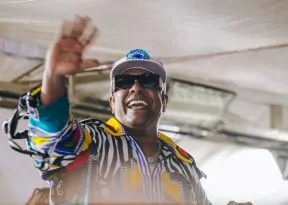 Márcio Victor celebra aniversário com lançamento do EP “Agonia de Verão”