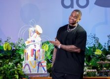 Léo Santana celebrou aniversário em grande festa na capital baiana