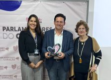 Martagão Gesteira homenageia parlamentares baianos em Salvador