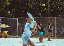 Atletas baianos disputam torneio internacional juvenil de Beach Tennis em Salvador