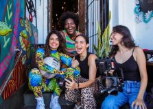 Emanuelle Araújo gravou clipe com direção de Nanda Costa em Salvador