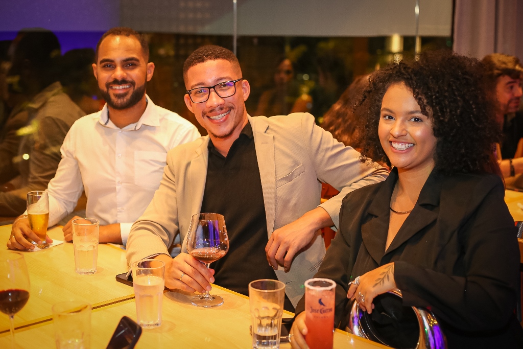 James Amaral, Lucas Galvão e Amora Mota