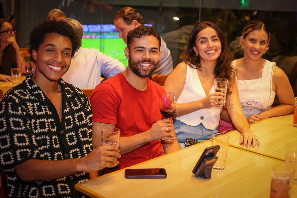 Rafael Almeida, Ivo Souza, Yasmin Valladares e Leticia Silva