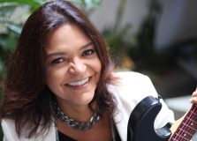 Sylvia Patrícia e Jussara Silveira irão homenagear poeta em Salvador