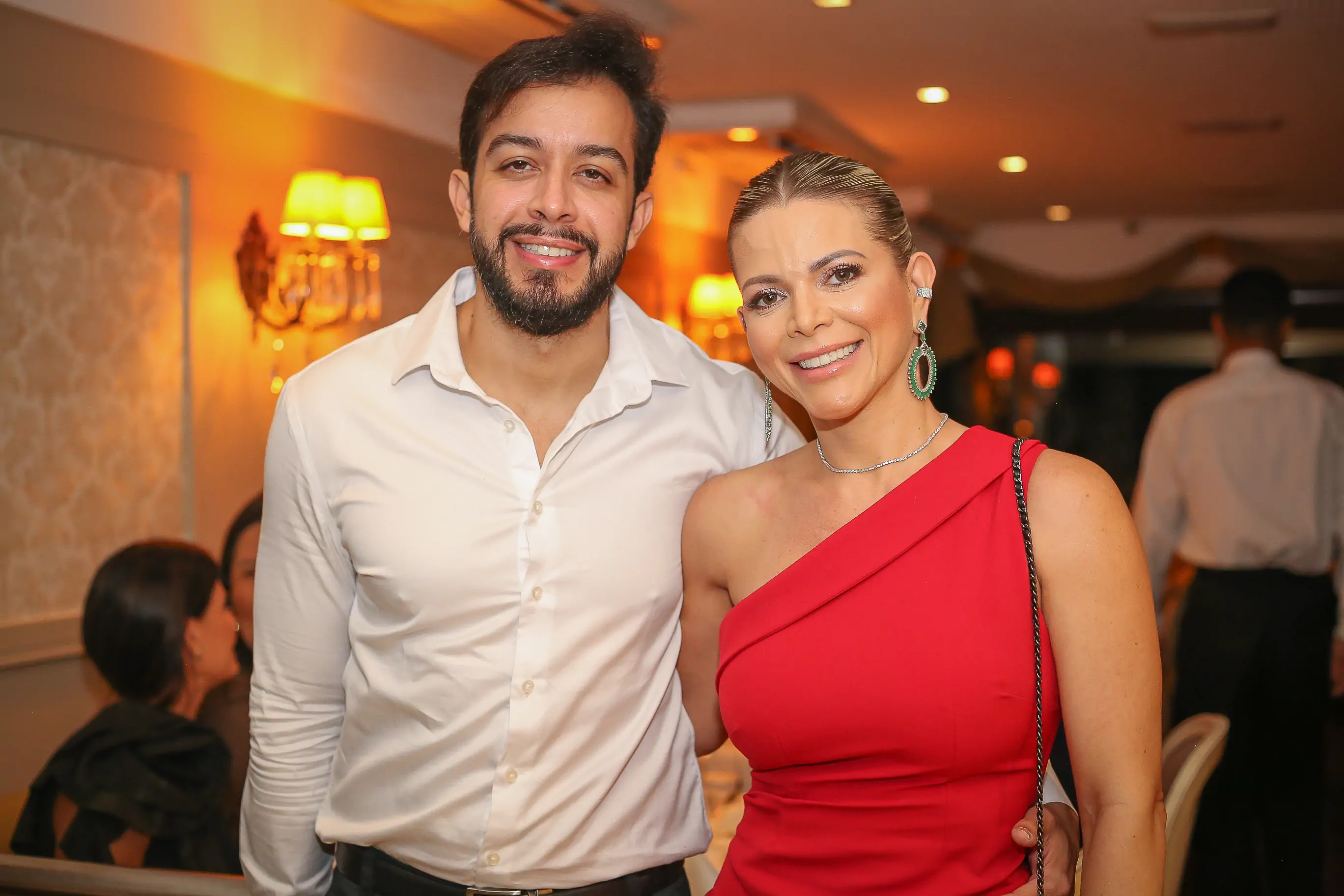 Valter Pereira e Talita Lelis