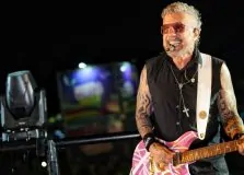 Big-festa marcará aniversário do Grupo Lôro na Praia do Flamengo