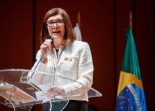 “O petróleo que vai pagar essa conta”, diz Magda Chambriard sobre transição energética