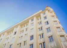 Fera Palace e Arento são destaque na Vogue britânica