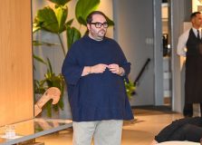 Aldi Flosi realizou palestra sobre produção de ambientes em Salvador