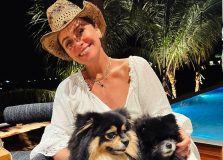 Giovanna Antonelli aproveita férias com amigas na Bahia