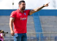 Juíza solta Hugo Duarte, técnico preso por suspeita de injúria racial com jogadora baiana