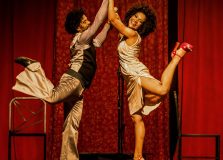 Musical que homenageia Elza Soares entra em nova temporada em Salvador