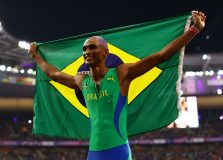 Alison dos Santos, o Piu, conquista bronze nos 400m com barreiras em Paris 2024