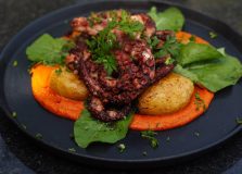 Festival traz gastronomia e manifestações culturais a Praia do Forte