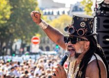 Lavagem de Madeleine vai contar com trio de Carlinhos Brown