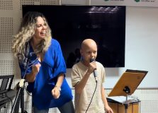 GACC-BA recebe Márcia Freire para atividades com crianças da instituição