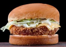 Exclusividade na capital baiana, hambúrguer de frango é destaque na Jamil Burgers