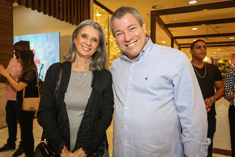 Maria do Socorro e Adriano Caribé 