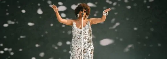 Luedji Luna comanda shows e participações em trios no Carnaval 2026