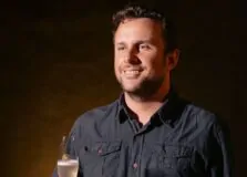 Casa Dez promove degustação guiada com rótulos de vinícola gaúcha