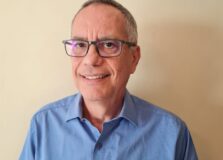 Dr. Eduardo Martins Netto – coordenador do Centro de Pesquisa da FJS fala sobre os desafios e avanços no combate à tuberculose