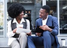 Empreendedores negros representam 35% do mercado de economia criativa, indica IBGE