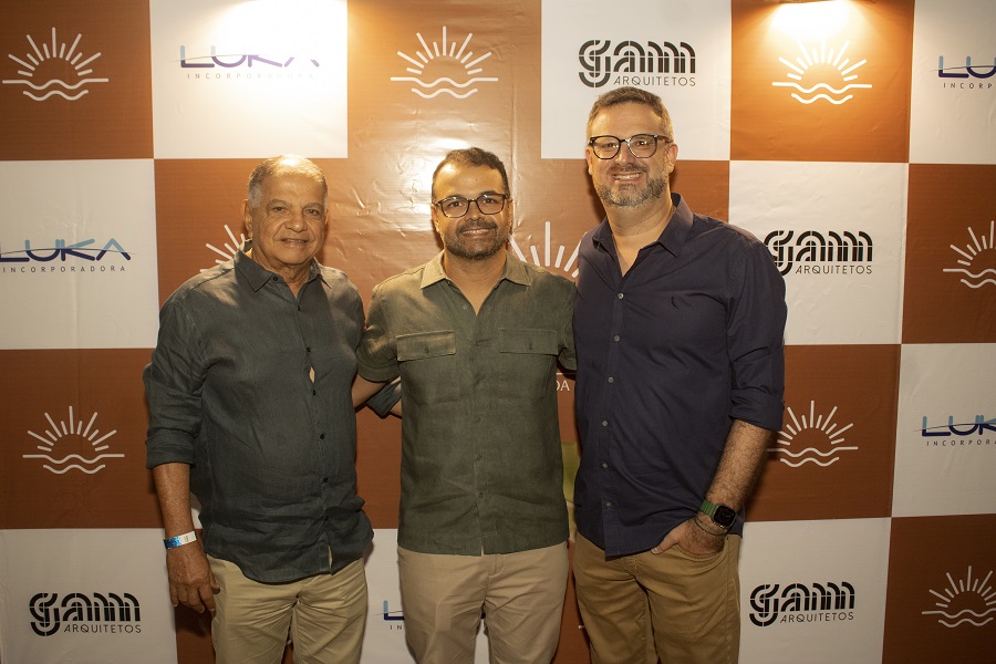 Benedito e Lucas Passos com Aloísio Barros