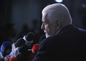Jaques Wagner é alvo de operação da PF que investiga o caso Master